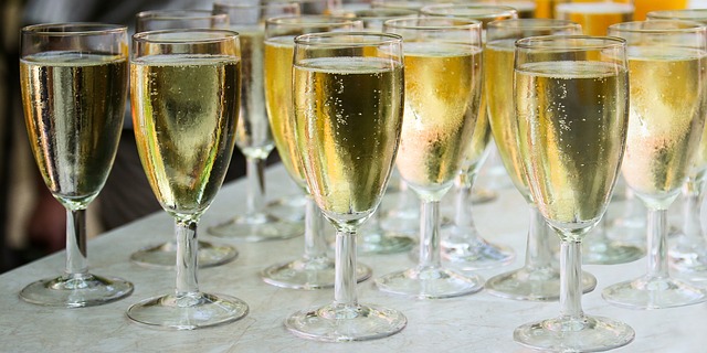 šampaňské sklo