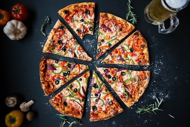pizza s olivami